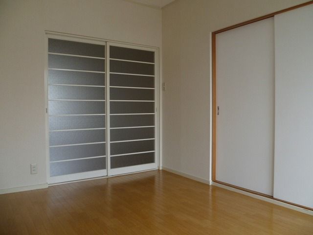ベッドルーム