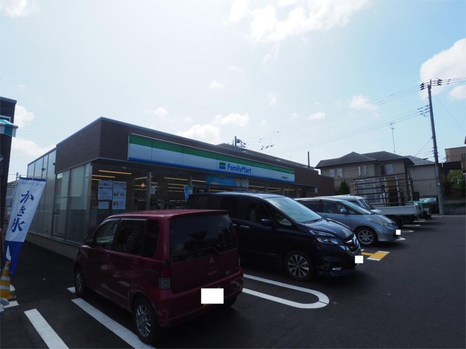 近くのファミリーマート 町田成瀬台店まで152m(徒歩2分)
