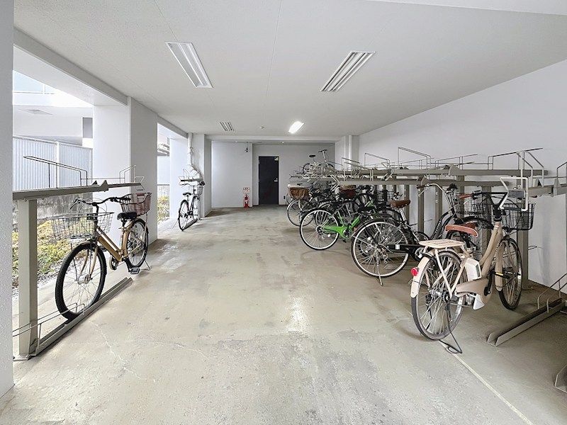 近くのスギ薬局 原町田店まで174m(徒歩3分)