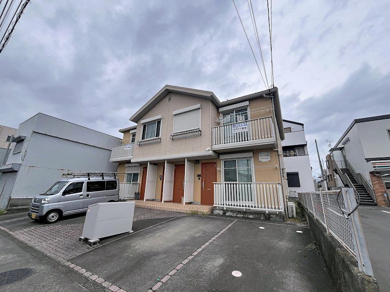 近くのグルメシティ成瀬台店まで105m(徒歩2分)