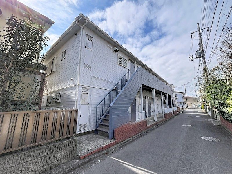近くのSanwa（サンワ） 小川店まで325m（徒歩5分）
