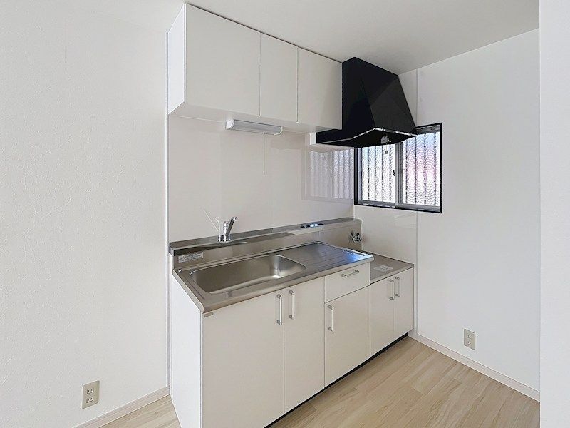 近くのセブンイレブンまで410m(徒歩6分)