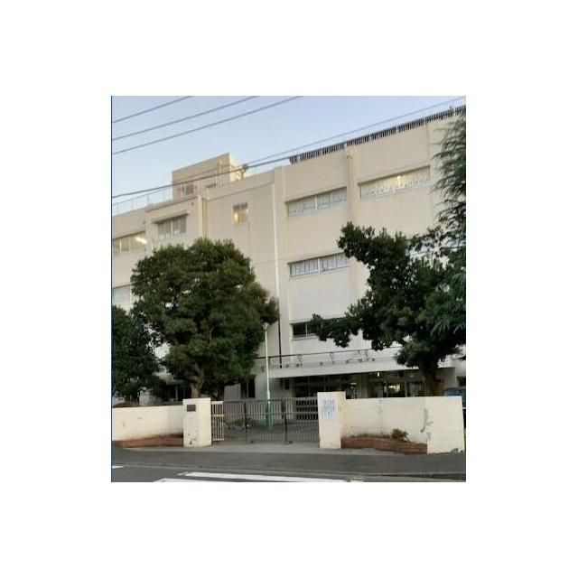 近くの横浜市立瀬谷第二小学校まで437m（徒歩6分）