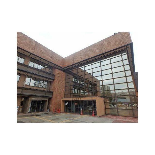 近くの川崎市麻生区役所まで434m(徒歩6分)