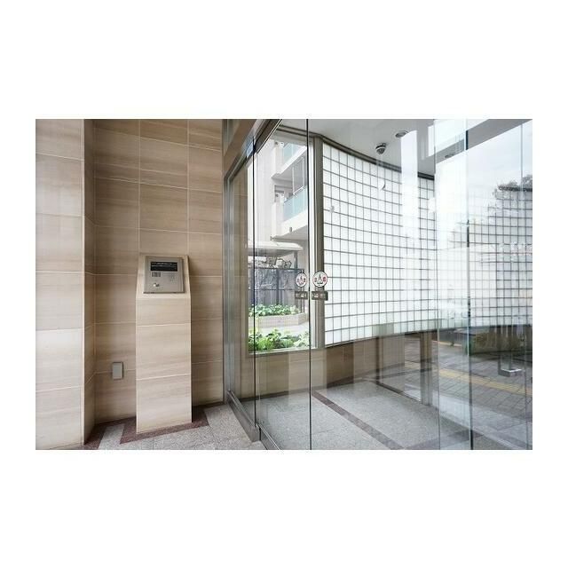 近くの町田市立町田第一中学校まで969m(徒歩13分)