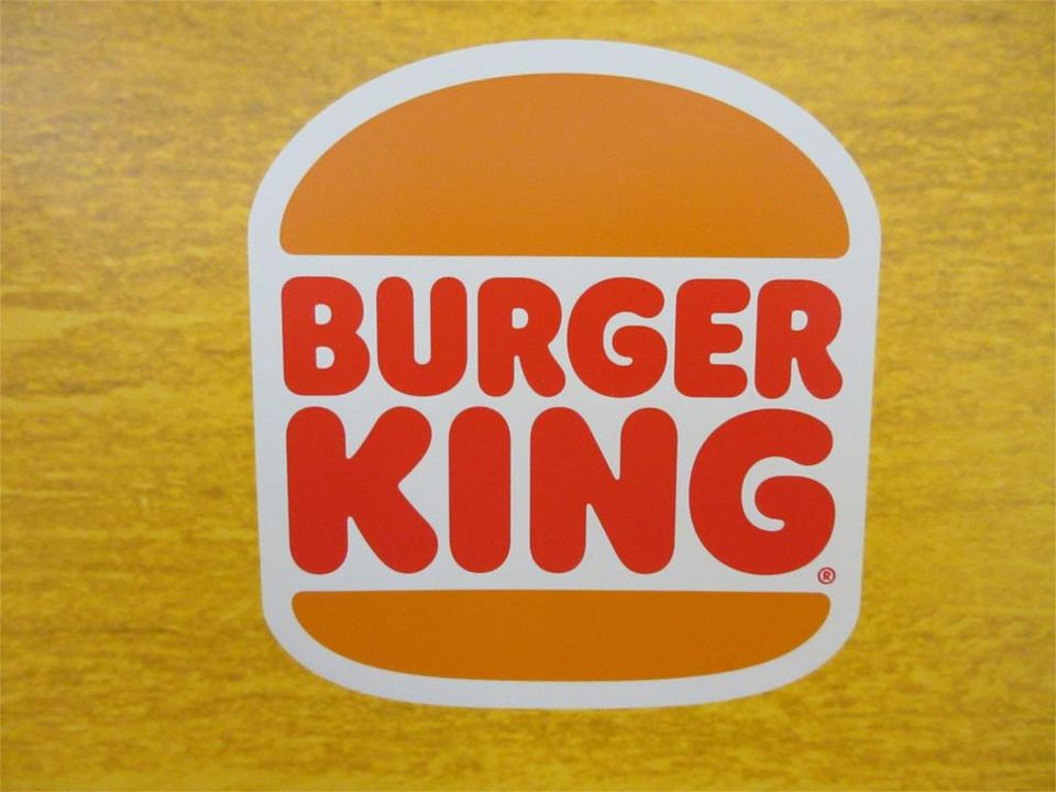 近くのバーガーキングエトモ市ヶ尾店まで282m（徒歩4分）