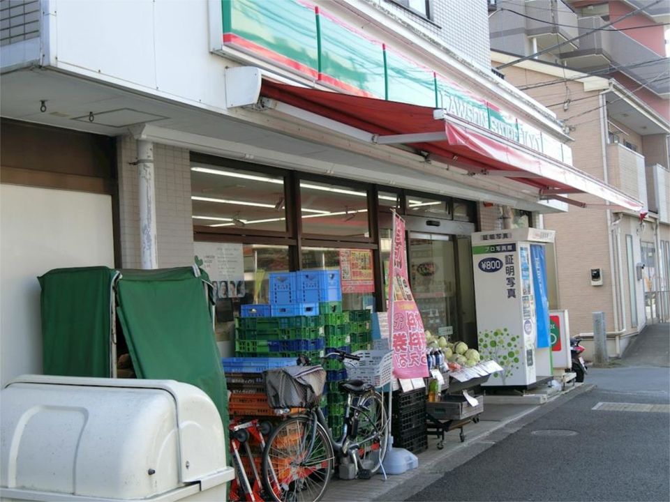 近くのローソンストア100 LS港北小机町店まで254m（徒歩4分）