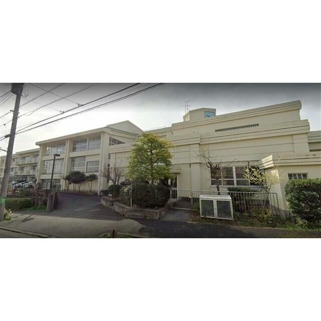 近くの横濱家 こどもの国店まで117m（徒歩2分）