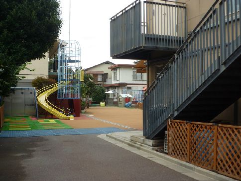 近くのむつみ幼稚園まで670m(徒歩9分)