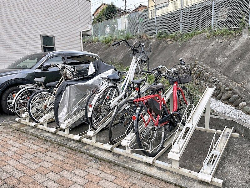 近くのSantoku本町田店まで238m(徒歩3分)