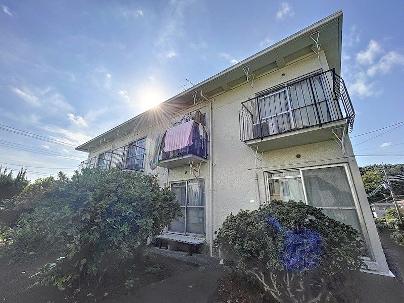 近くの横濱家 こどもの国店まで1,230m(徒歩16分)