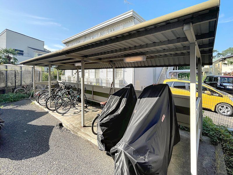 近くの原町田郵便局まで677m（徒歩9分）