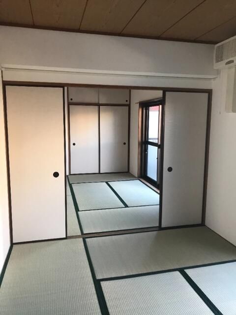 ベッドルーム
