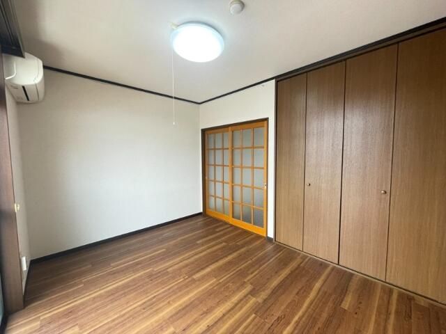 ベッドルーム