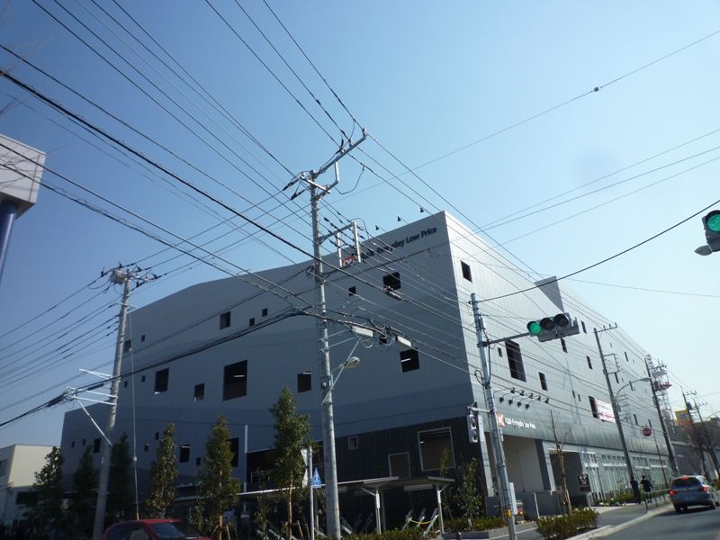 近くのファミリーマート 秀栄町田小川店まで386m（徒歩5分）
