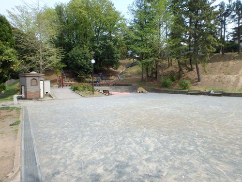 近くの松風台第三公園まで401m(徒歩6分)
