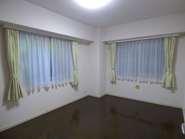 ベッドルーム