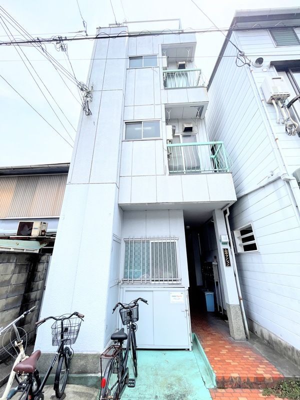 山中マンションの外観画像