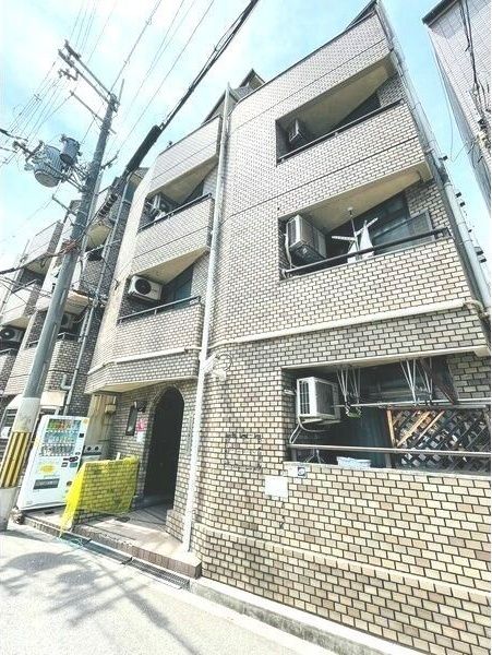 サンプラザ照ヶ丘A棟の外観画像