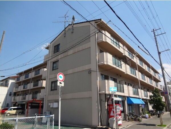 クレセントマンションの外観画像