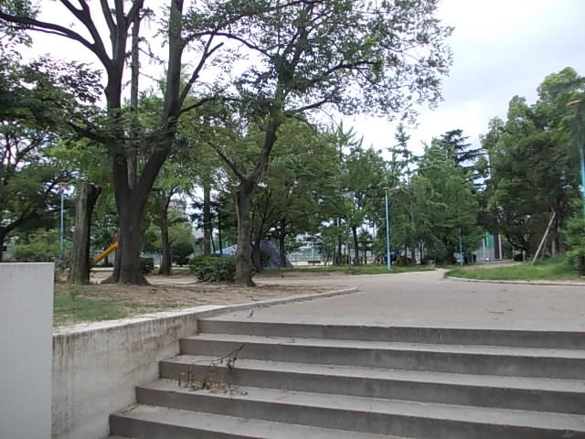 近くの真田山公園まで197m（徒歩3分）