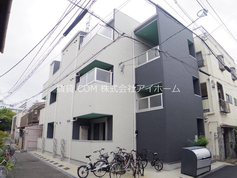 サーチライト ミドリバシの外観画像