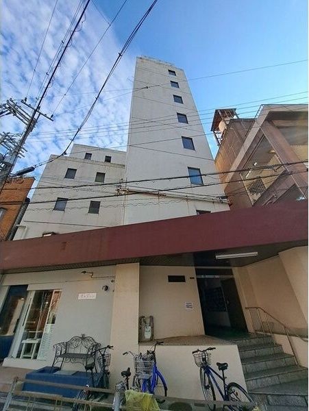 シャトー77の外観画像