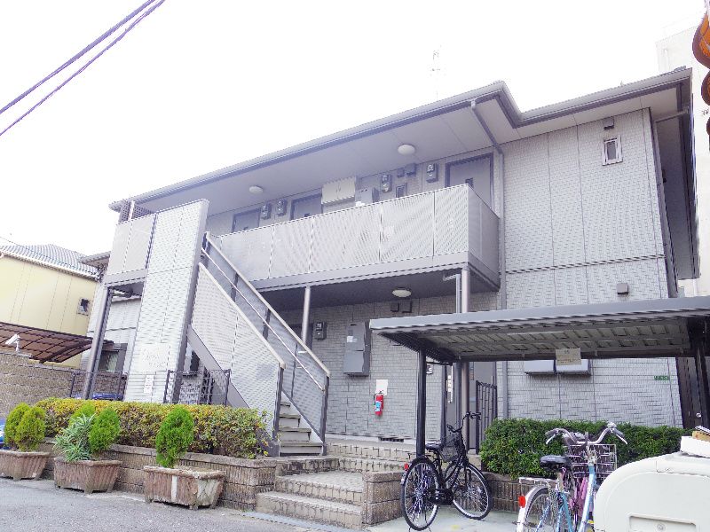 オリエンスタツミの外観画像