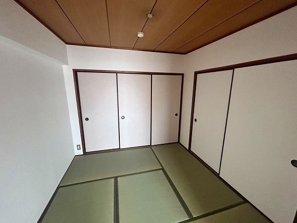 ベッドルーム