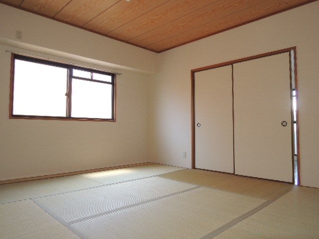 ベッドルーム