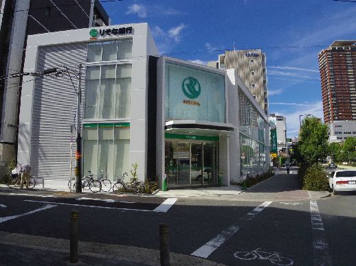 近くのりそな銀行 玉造支店まで420m(徒歩6分)