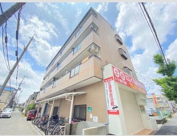 ラークハイムの外観画像