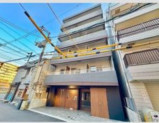 ラフィーナなんばの外観画像
