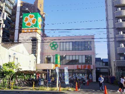 近くのライフ四天王寺まで680m（徒歩9分）
