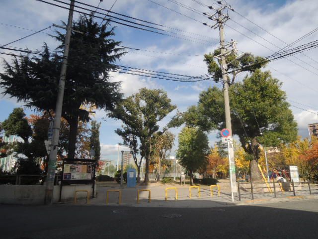 近くの真田山公園まで87m（徒歩2分）