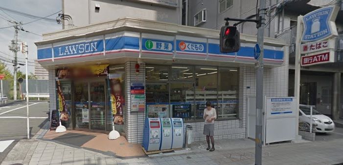 近くのローソン 法円坂一丁目店まで448m（徒歩6分）