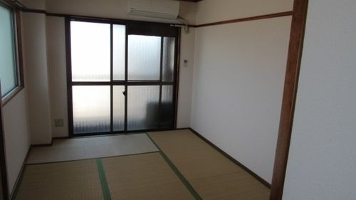 ベッドルーム
