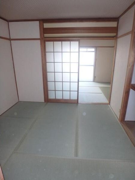 ベッドルーム