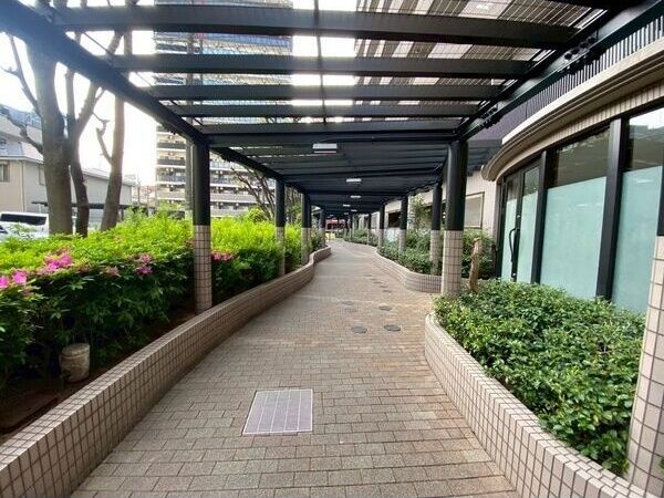 近くの大阪新世界郵便局まで247m（徒歩4分）