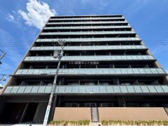 セオリー大阪EAST DOORの外観画像