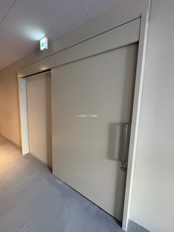 近くのローソン 松ケ枝町店まで115m（徒歩2分）