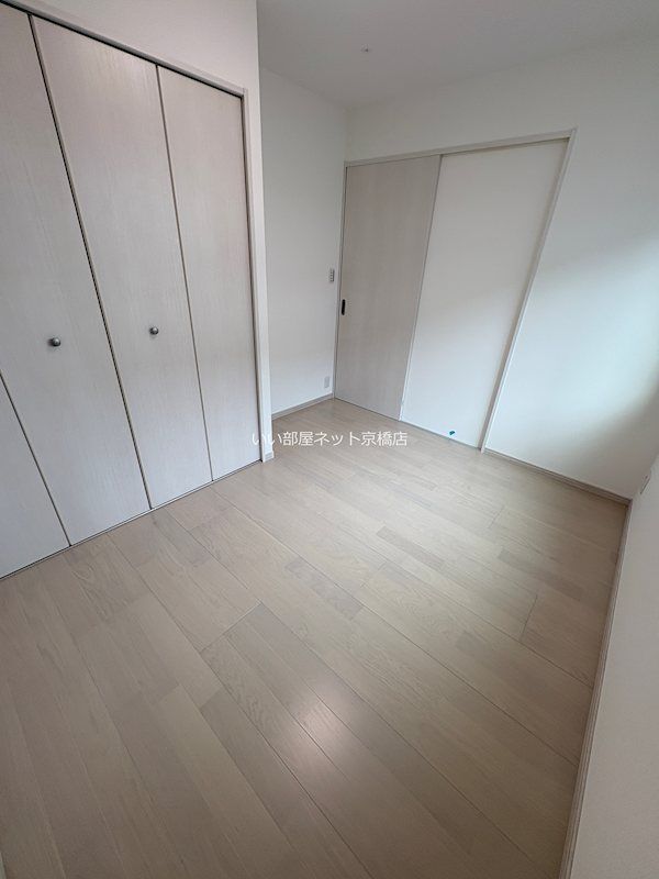 近くのエリア薬局まで162m(徒歩3分)