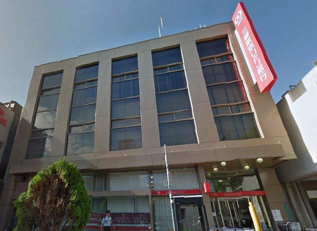 近くの三菱東京UFJ銀行まで750m(徒歩10分)