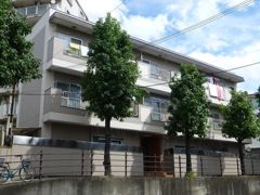 ロイヤルハイツ豊田の外観画像