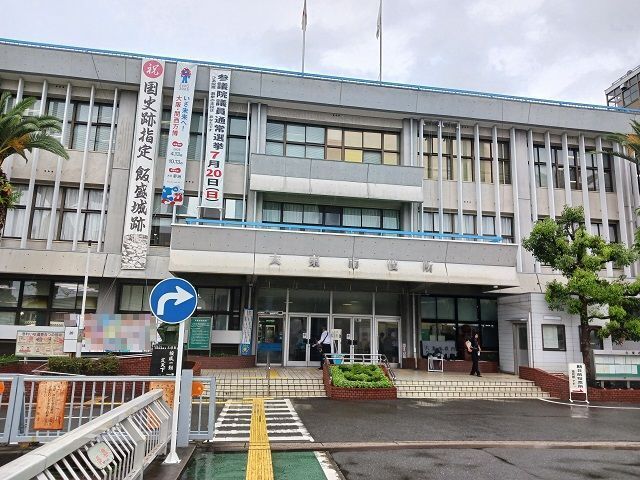 近くの大東市役所様まで700m（徒歩9分）