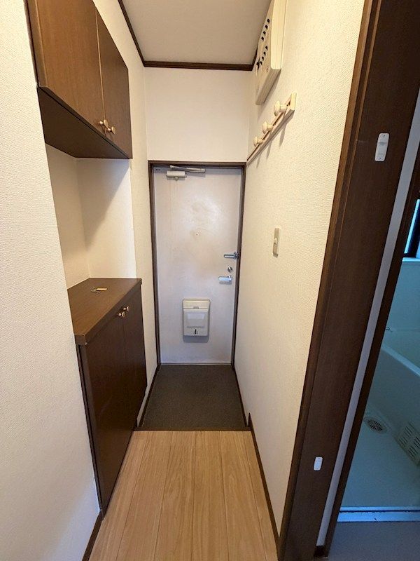 近くの食品館アプロ 鶴見店まで262m(徒歩4分)