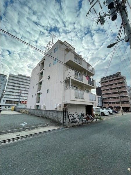 近くのファミリーマート 都島内代町店まで238m(徒歩3分)