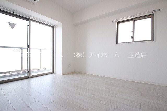 ベッドルーム