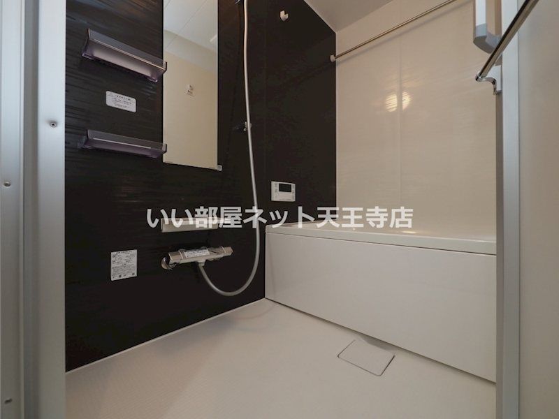 近くの常盤漢方薬局敷津西店まで287m（徒歩4分）