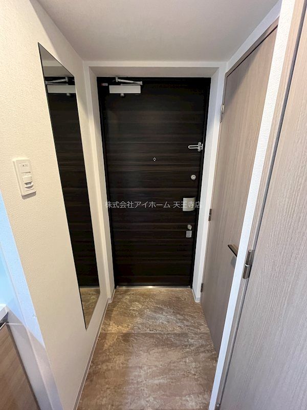 近くのセブンイレブン 大阪大国町駅南店まで221m（徒歩3分）